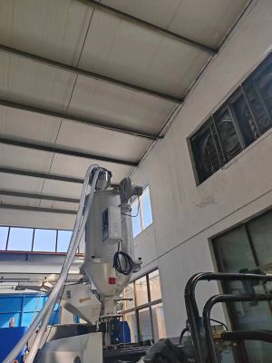  Automatic feeding machine 